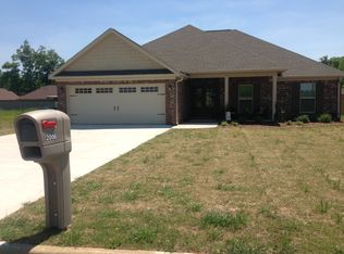 2006 Pleasant Drive, Muscle Shoals, AL 35661