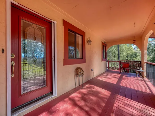 21421 Dove Ct, Pine Grove, CA 95665