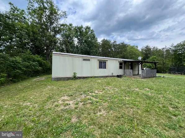 179 Angle Dr, Purgitsville, WV 26852