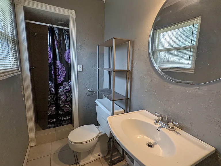 126 N Draper Ave — Photo 13