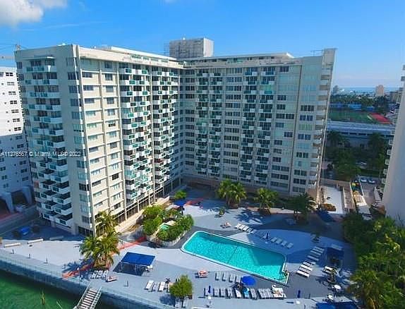 1st image of 1200 West Ave APT 529