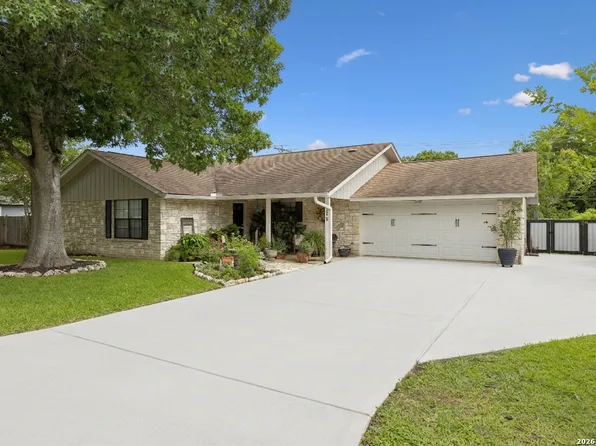 106 Lehmann St, Boerne, TX 78006