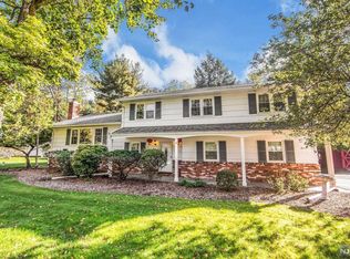 44 Country Squire Rd, Old Tappan, NJ 07675