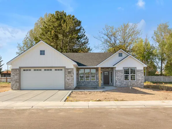 1212 Jade Dr, Rupert, ID 83350