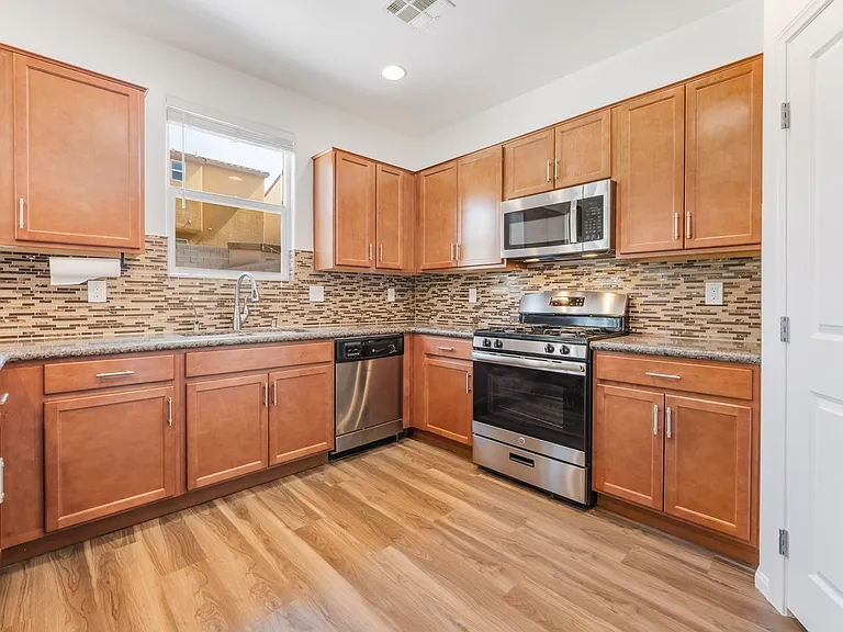 6908 Double Vista Way — Photo 8