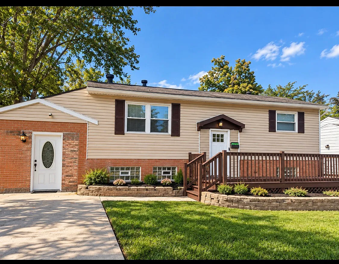 5 bed, 2162 sqft, $2,100 — Photo 1
