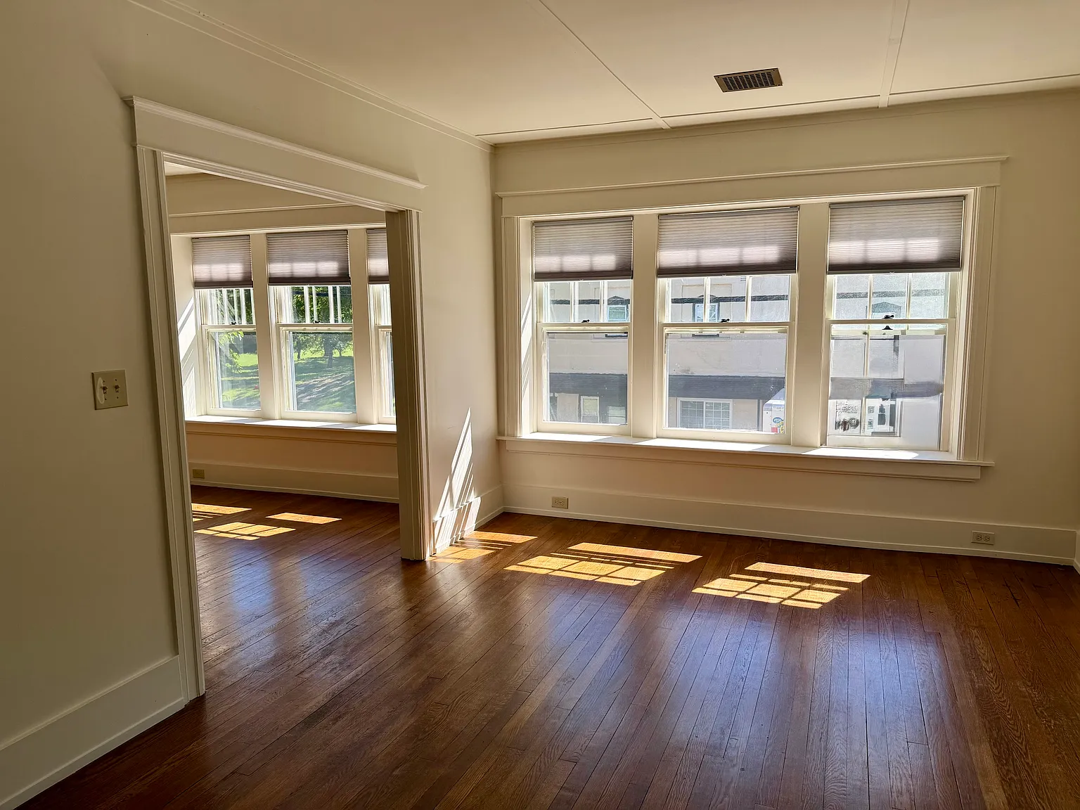 1 bed, 917 sqft, $2,700 — Photo 4