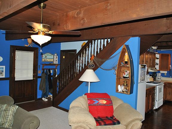5th image of 225 Canal Dr SE