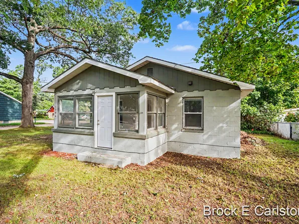 1756 Marquette Ave, Muskegon, MI 49442