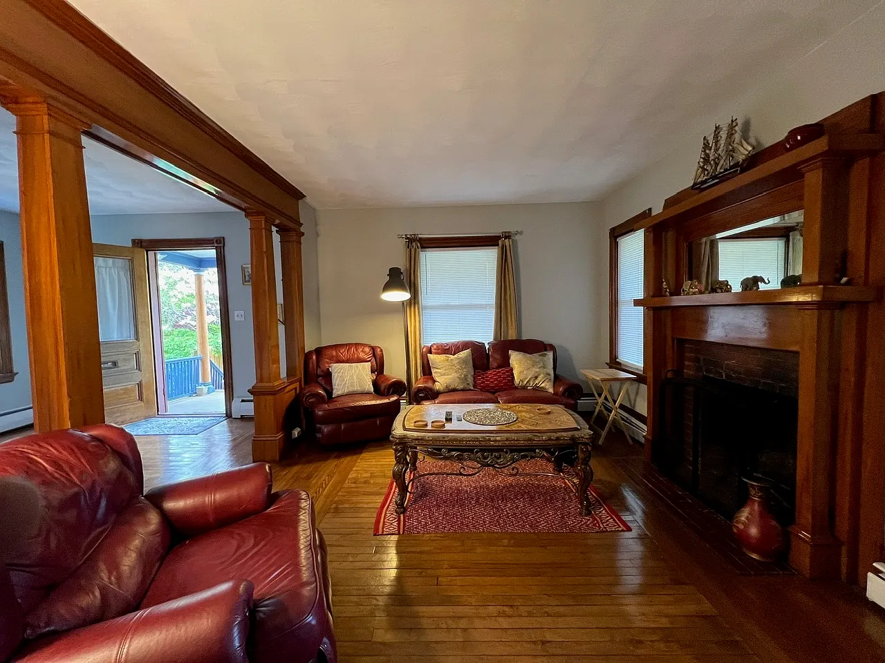 25 West Warwick Avenue — Photo 1