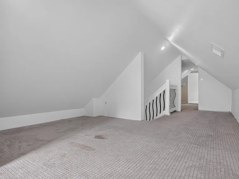 7818 Leland Rd — Photo 34