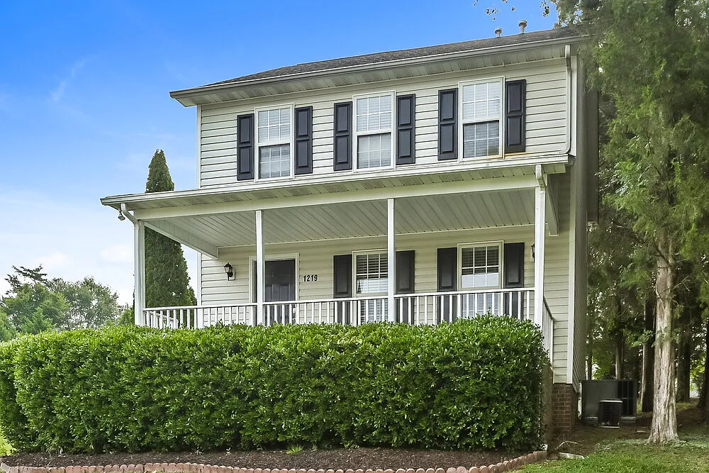 3 bed, 2.5 bath, 1440 sqft, $1,975 — Photo 4