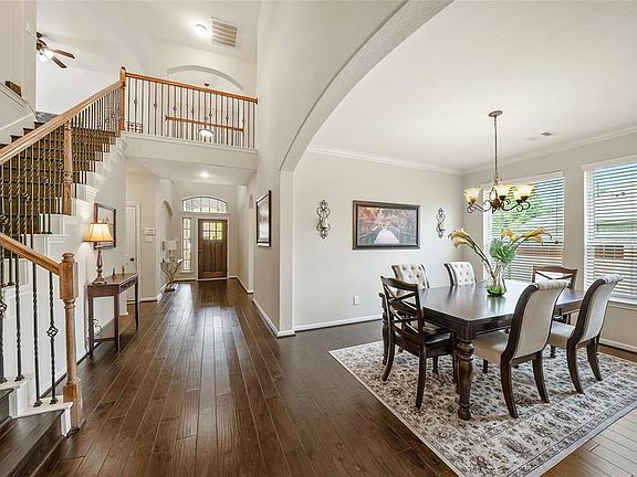 5th image of 223 Capriccio Ln