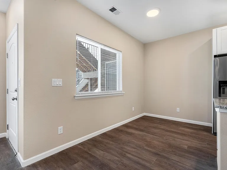 5215 Shadow Rock Dr #102 — Photo 7