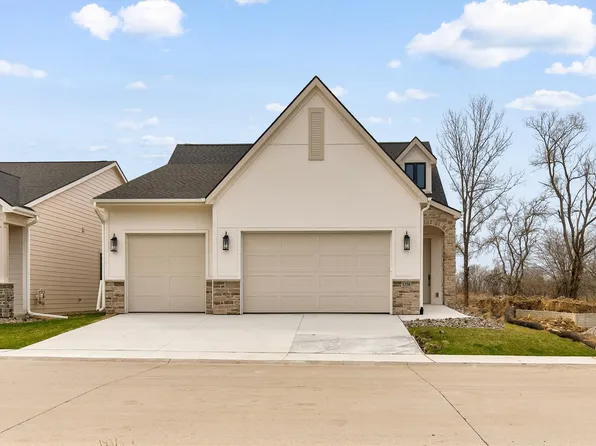 1350 SE Menlo Dr, Waukee, IA 50263