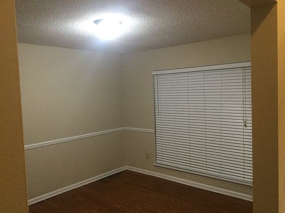 3rd image of 7547 Deer Cove Ln