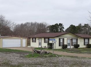 113 Xit Ranch Rd, Trinidad, TX 75163