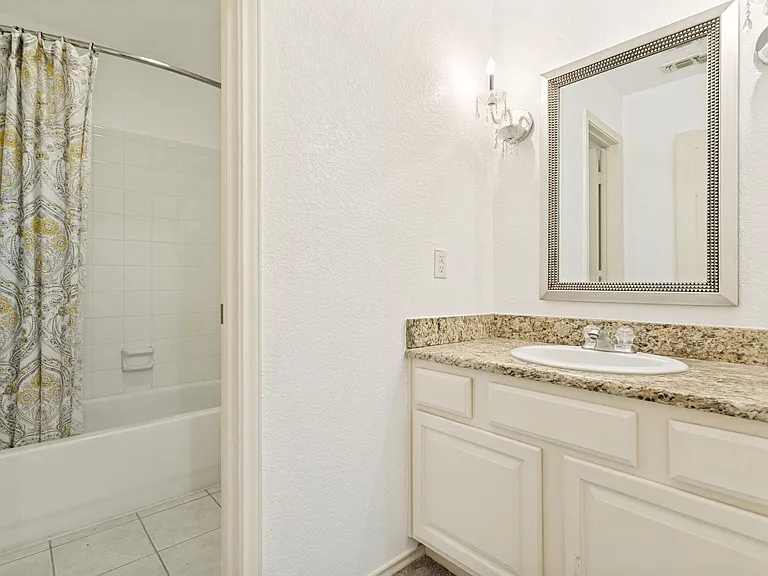 3202 Eisenhauer Rd #801 — Photo 22