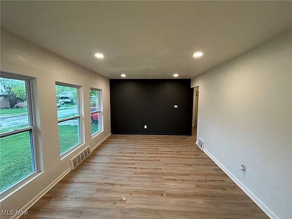 4th image of 4362 W 155th St