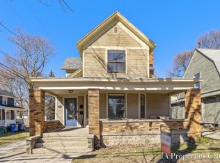 921 Fairmount St SE, Grand Rapids, MI