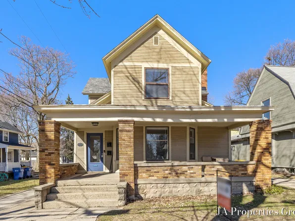 921 Fairmount St SE, Grand Rapids, MI 49506