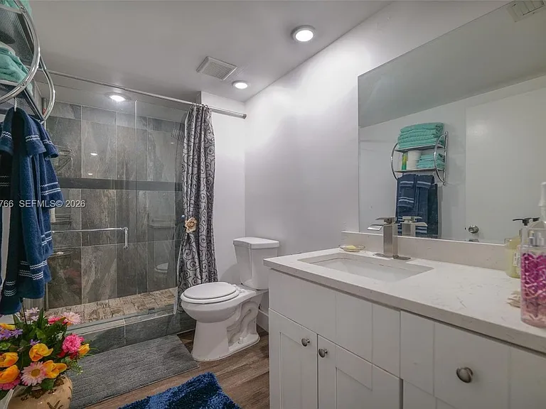 7200 Radice Ct #309 — Photo 28