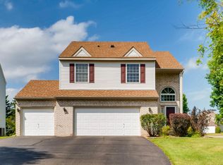 8580 Savanna Oaks Ln, Woodbury, MN 55125