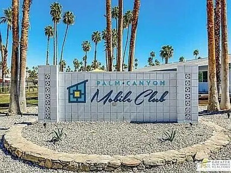 2 bed, 2.0 bath, 1030 sqft, $2,000 — Photo 2