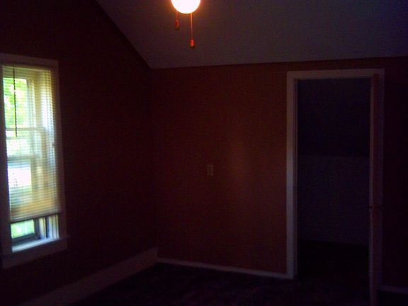 5th image of 602 9th Ave S