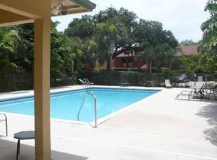 368 City View Dr, Fort Lauderdale, FL 33311