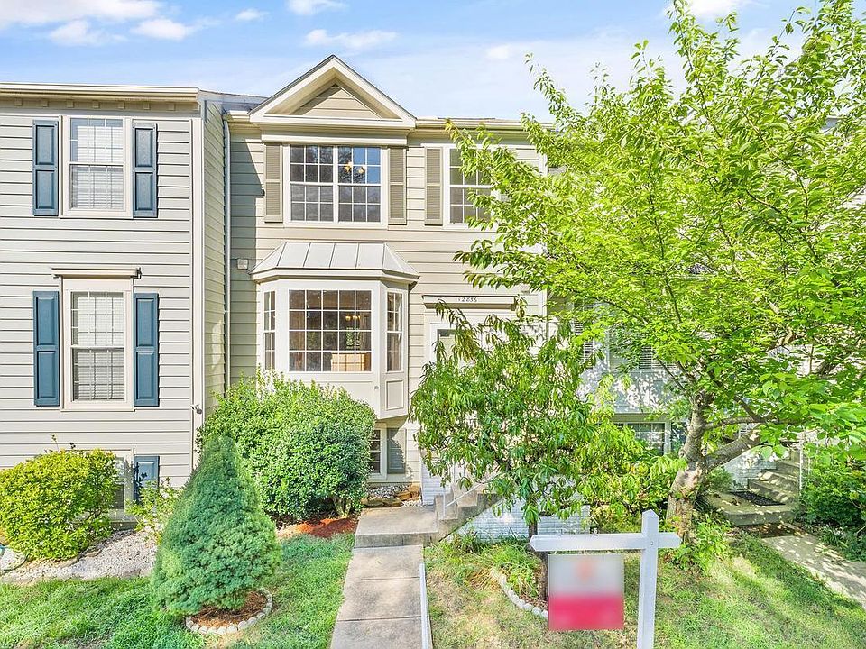 1st image of 12856 Hyannis Ln