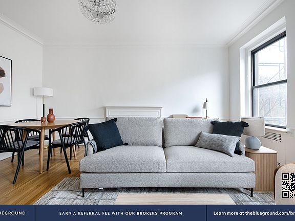 4th image of 952 5th Ave APT 4C