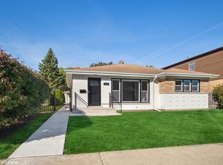 926 Canfield Rd, Park Ridge, IL 60068