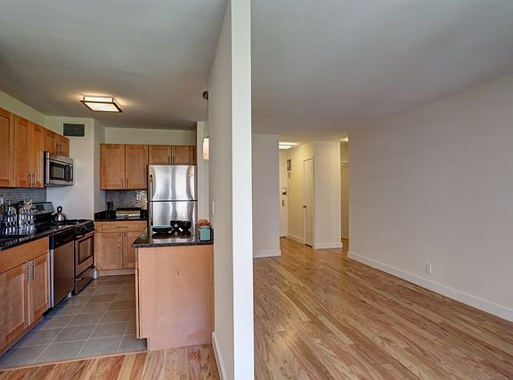 2nd image of 620 Lenox Ave APT 17J