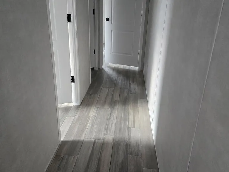 1435 Oak St — Photo 5