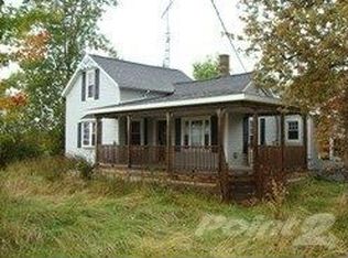 2825 Peck Rd, Croswell, MI 48422