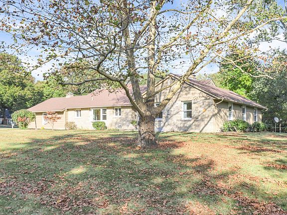 4th image of 7816 Jefferson Dr