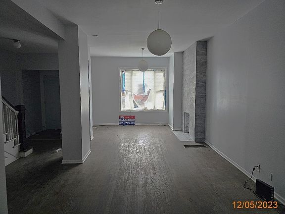2nd image of 235 N Sacramento Blvd