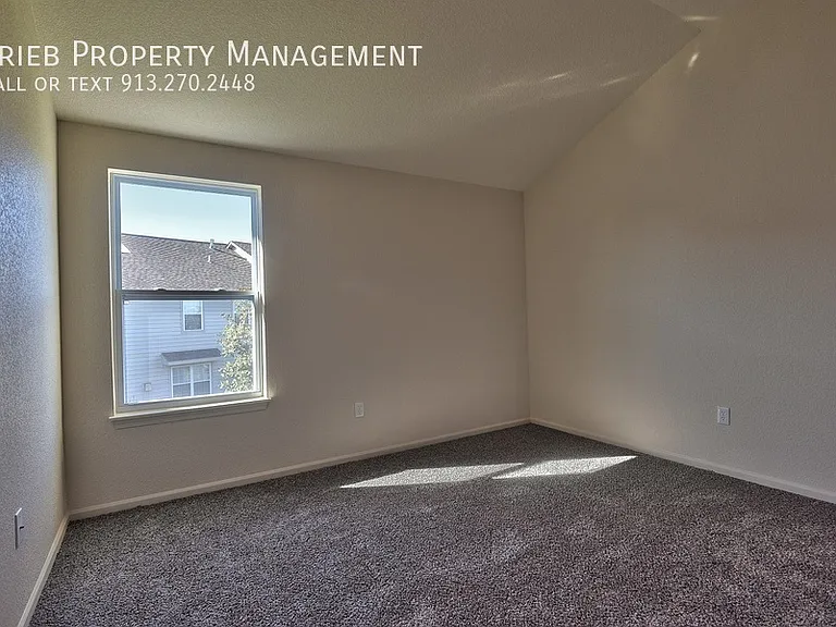23417 W 87th Terrace Interior #24 — Photo 18