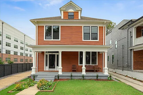 156 N Tucker St Photo 1