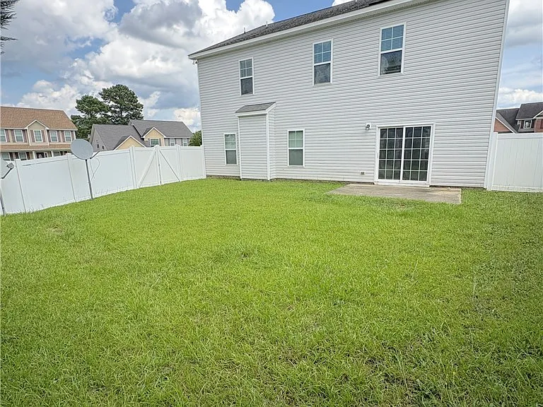 260 Trenton Pl — Photo 24