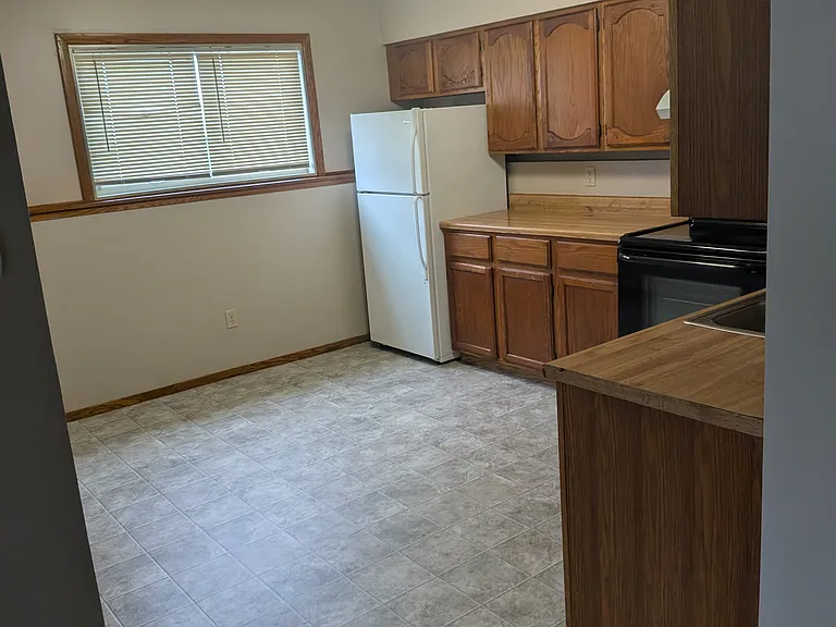 500 N Lewis Ave #1 — Photo 1