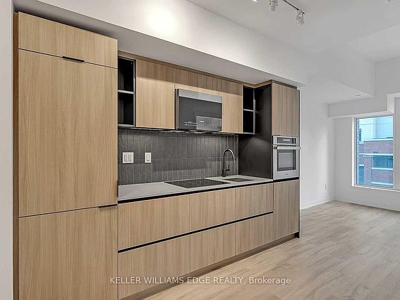 5th image of 2 Augusta Ave #202