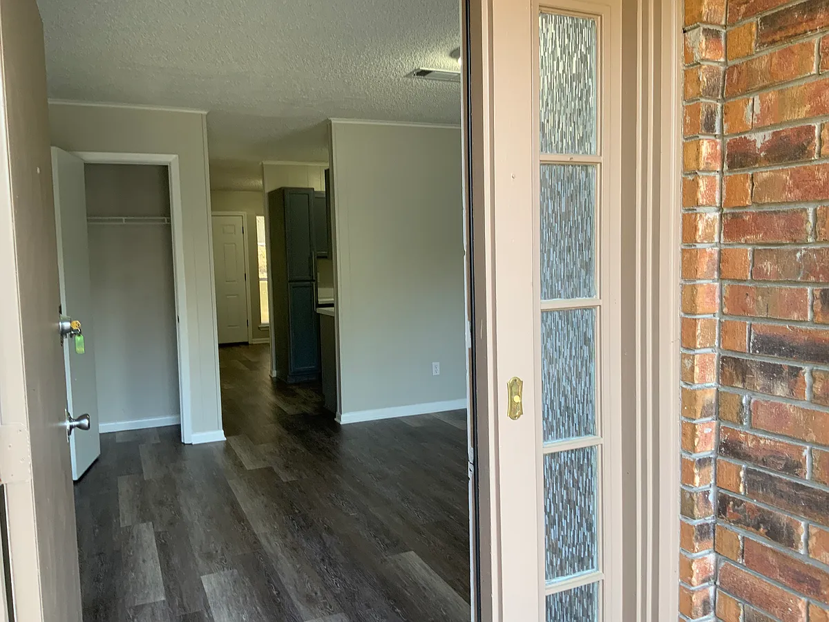 Building Photo - 375 Stilley Rd #111