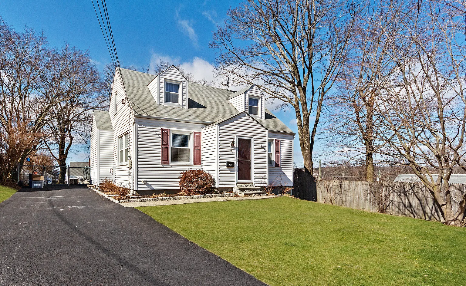 4 Watson Ave photo 1