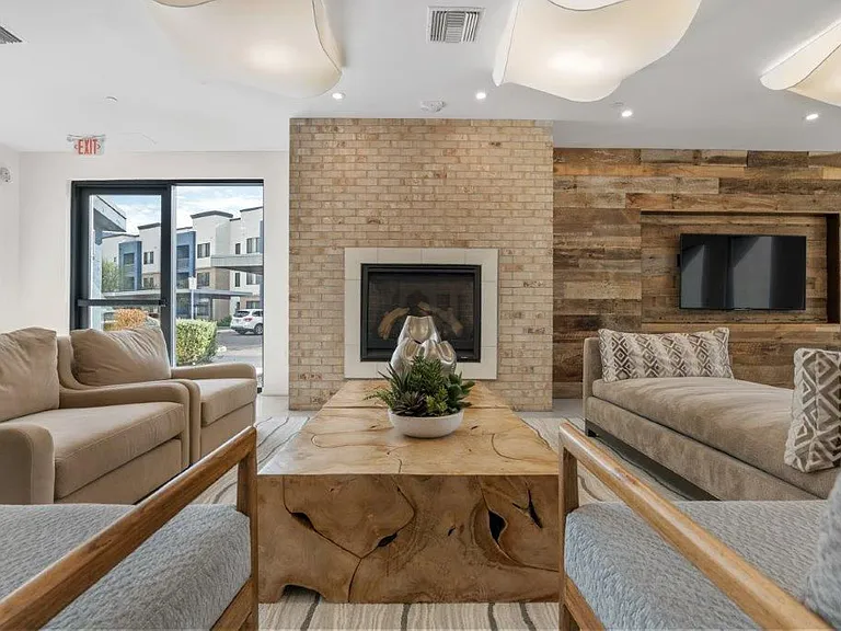 Palms Luxury Apartments — Photo 2