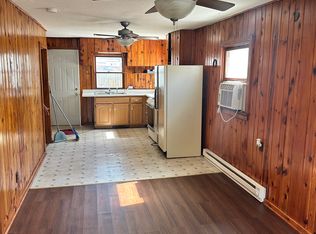 103 E Main St, Sidney, IL