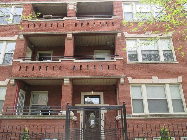 1st image of 4847 S Vincennes Ave #205