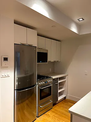 Rented by Evergreen Realty & Investments | media 3