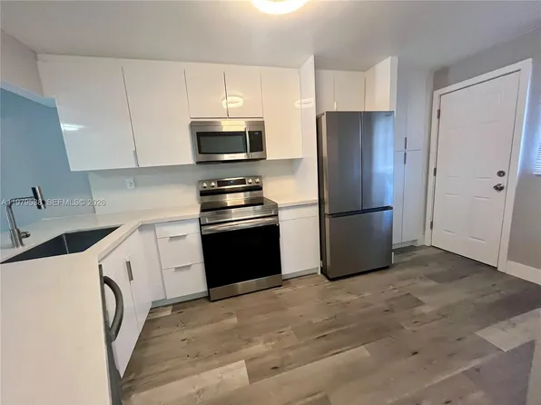 1750 NE 191st St #5223, Miami, FL 33179